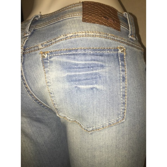 DOLLHOUSE DISTRESSED 5 POCKET DENIM JEANS SIZE 11 - Picture 2 of 5
